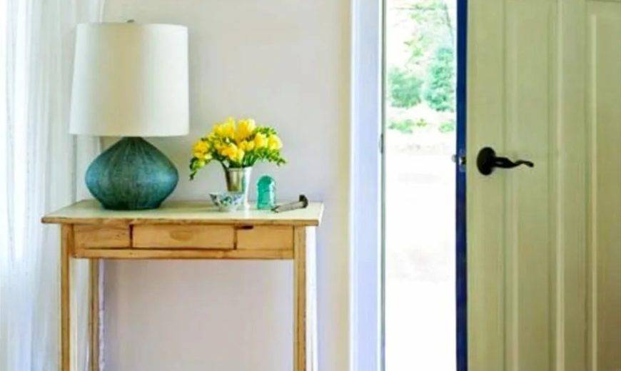 How To Make The Most Of Your Apartment Entryway